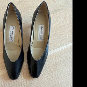 Etienne Aigner, black, leather pumps